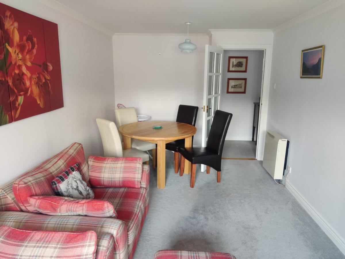 Station View Apartment Oban Bagian luar foto